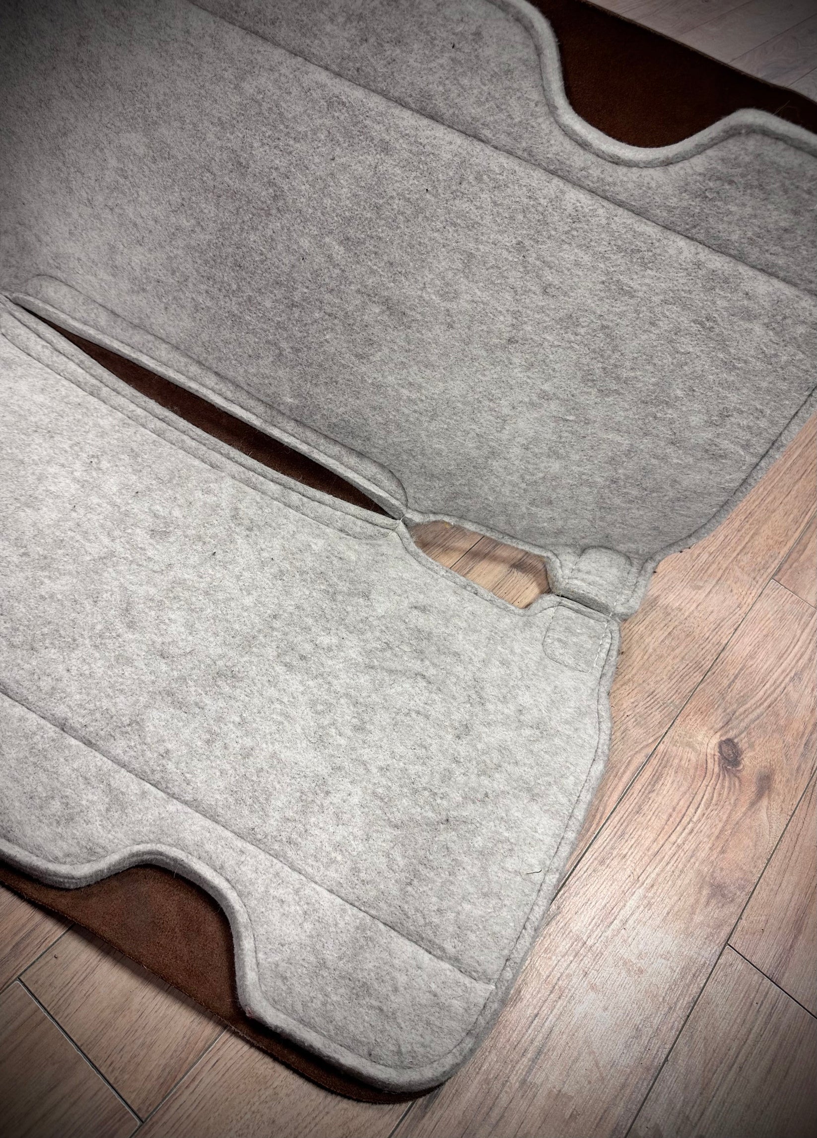 Tapis De Selle En Feutre De Laine 100% - Format 31x32 Pouces, Pour Tapis De Selle En Feutre De Laine 100% - Format 31x32 Pouces, Pour